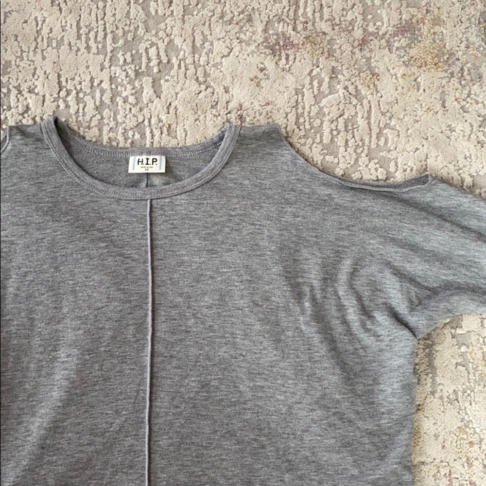 Open shoulder sweater/shirt